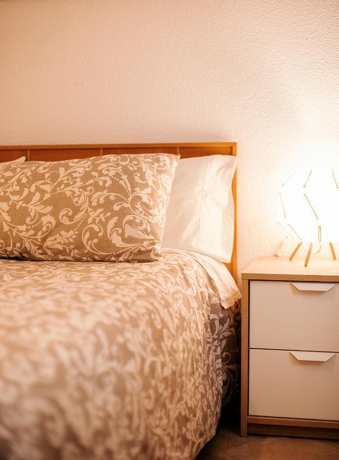 RentalSevilla Precioso apartamento reformado en la Alameda Exterior foto